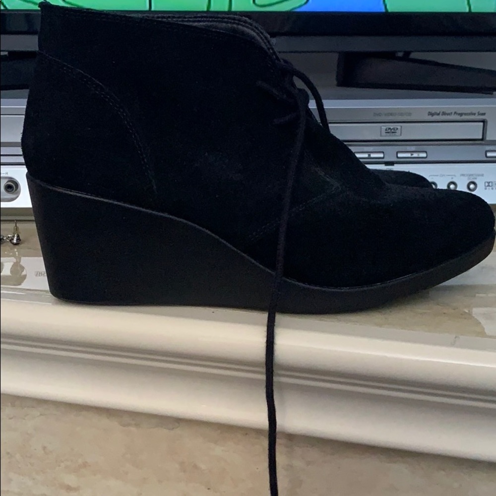 Croc Wedges